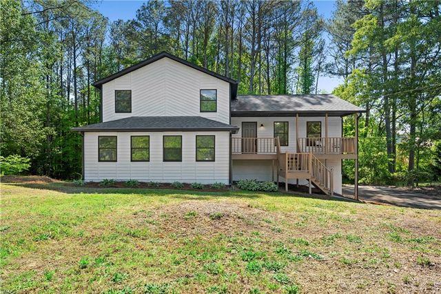 6455 Mill Crossing Court, Acworth, GA 30102