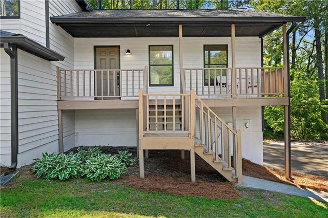 6455 Mill Crossing Court, Acworth, GA 30102