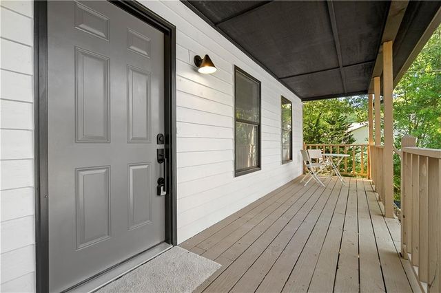 6455 Mill Crossing Court, Acworth, GA 30102