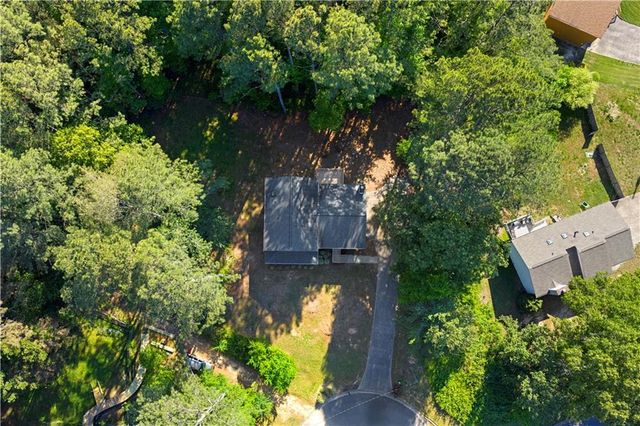6455 Mill Crossing Court, Acworth, GA 30102