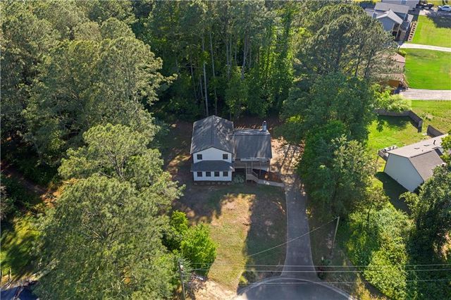 6455 Mill Crossing Court, Acworth, GA 30102
