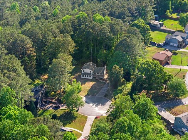6455 Mill Crossing Court, Acworth, GA 30102
