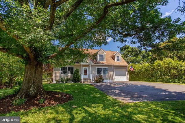 117 CIRCLE DR S, Lambertville, NJ 08530
