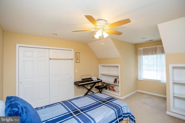 117 CIRCLE DR S, Lambertville, NJ 08530