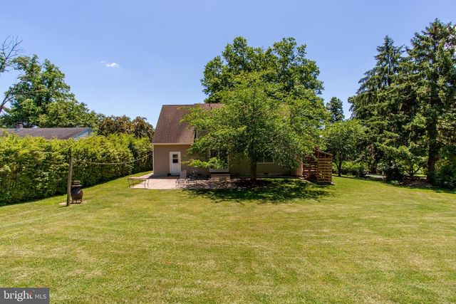 117 CIRCLE DR S, Lambertville, NJ 08530