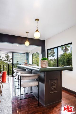 9234 Kinglet Drive, Los Angeles, CA 90069