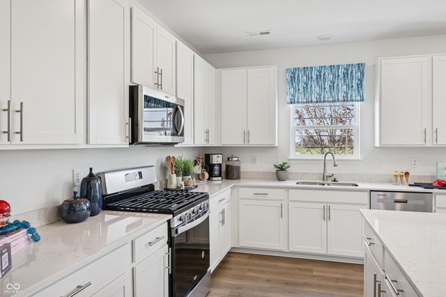 170 Ames Drive, Whiteland, IN 46184