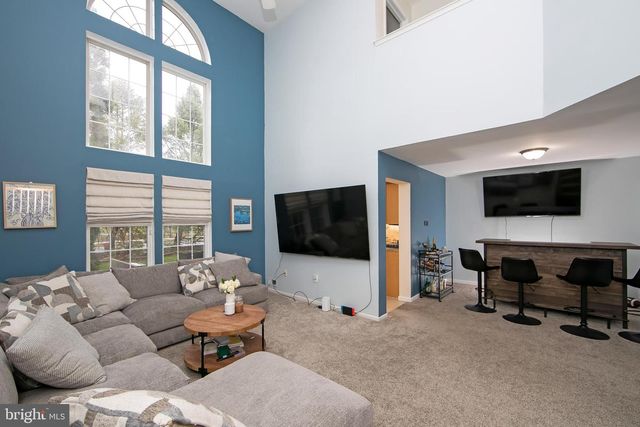 5 CYPRESS POINT COURT, Blackwood, NJ 08012