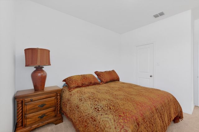3401 Kingsview Drive, Denton, TX 76207