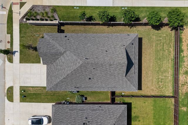 3401 Kingsview Drive, Denton, TX 76207