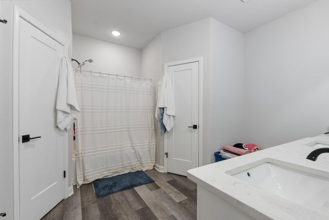 26543 S Sardis Road, Bauxite, AR 72011