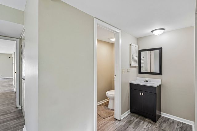 1760 BRISTOL Walk B, Hoffman Estates, IL 60169