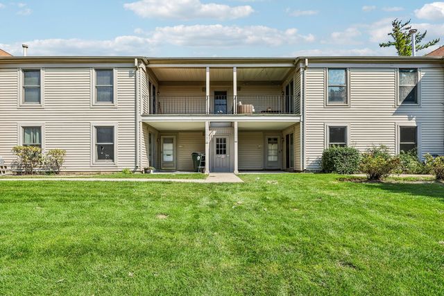 1760 BRISTOL Walk B, Hoffman Estates, IL 60169
