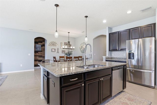 11218 SPRING POINT CIRCLE, Riverview, FL 33579