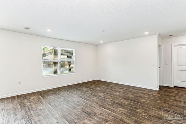 6396 Churchill Cir, Milton, FL 32583