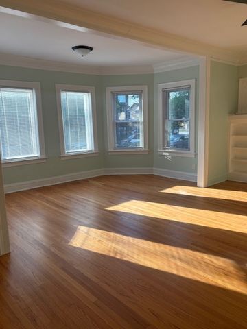 7811 S Euclid Avenue 1, Chicago, IL 60649