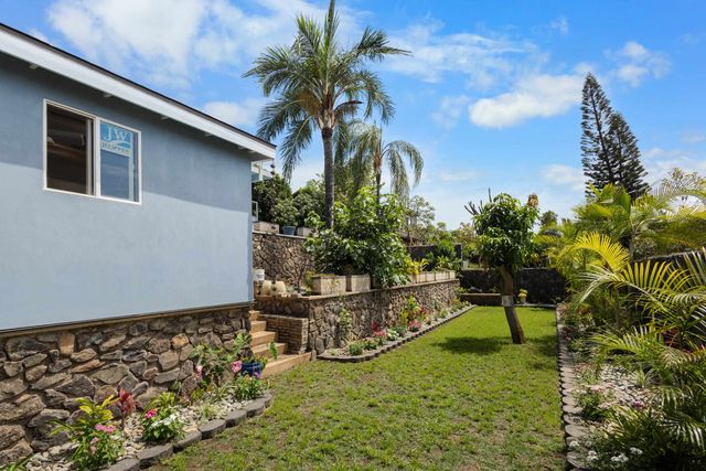 2760 Puu Hoolai St, Kihei, HI 96753