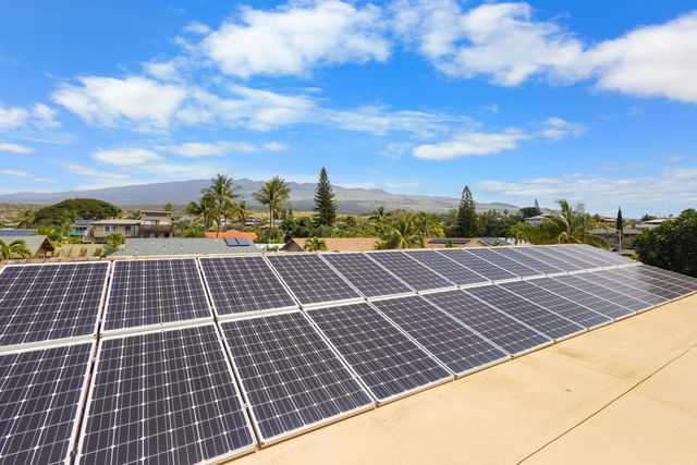 2760 Puu Hoolai St, Kihei, HI 96753