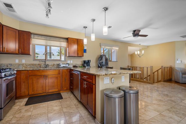 2760 Puu Hoolai St, Kihei, HI 96753