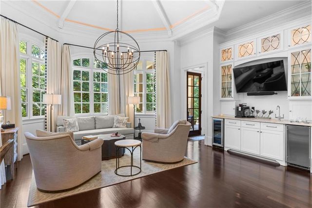 355 Pine Tree Drive NE, Atlanta, GA 30305