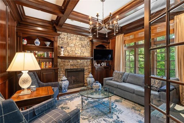 355 Pine Tree Drive NE, Atlanta, GA 30305