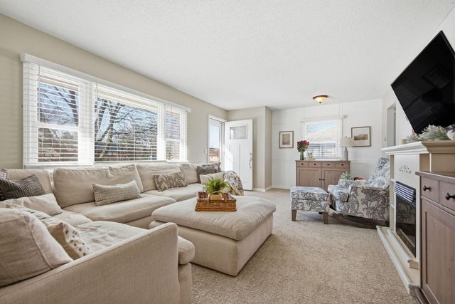 6430 Perry Avenue N, Brooklyn Center, MN 55429