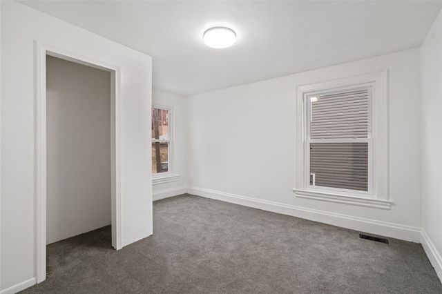 4022 Oswald St, Brighton Heights, PA 15212