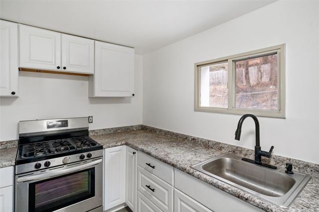 4022 Oswald St, Brighton Heights, PA 15212