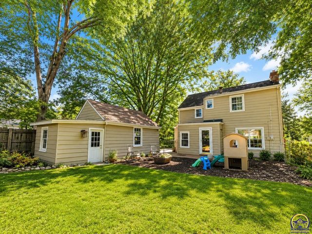 1811 SW Oakley AVE, Topeka, KS 66604