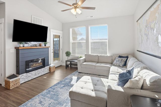 338 W 460 N, Vineyard, UT 84059