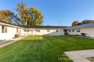 5671 Leisure S Drive, Grand Rapids, MI 49548