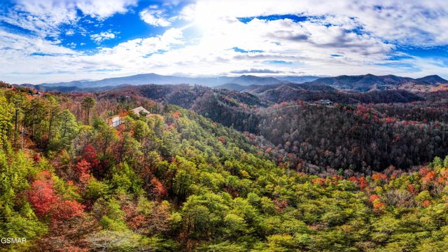 12 Stackstone Road, Sevierville, TN 37862