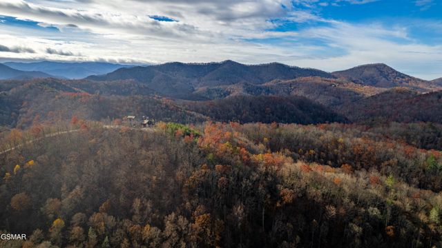 12 Stackstone Road, Sevierville, TN 37862