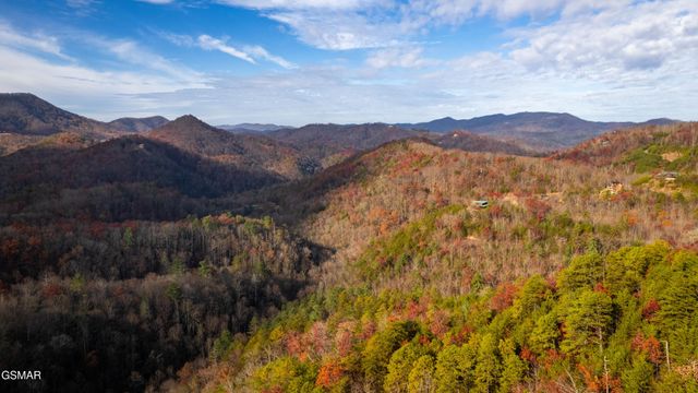 12 Stackstone Road, Sevierville, TN 37862