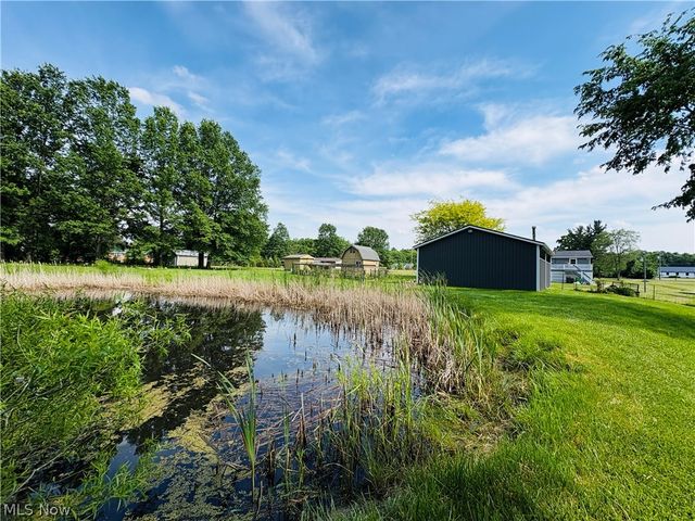 8591 Crow Road, Litchfield, OH 44253