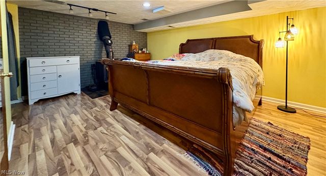 8591 Crow Road, Litchfield, OH 44253