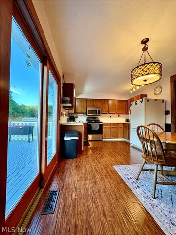 8591 Crow Road, Litchfield, OH 44253