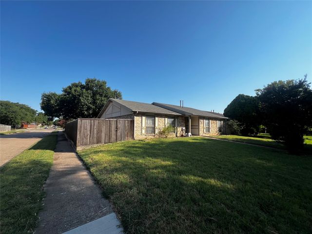 9325 County View Road, Dallas, TX 75249