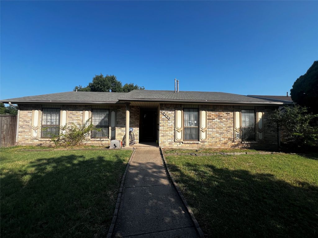 9325 County View Road, Dallas, TX 75249