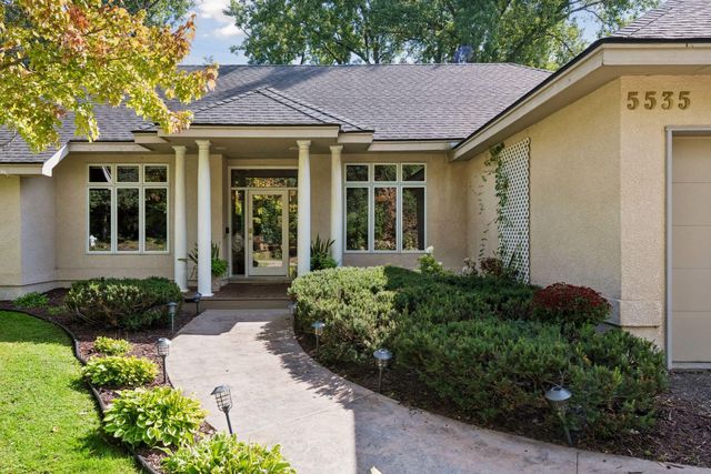 5535 Wingwood Court, Minnetonka, MN 55345