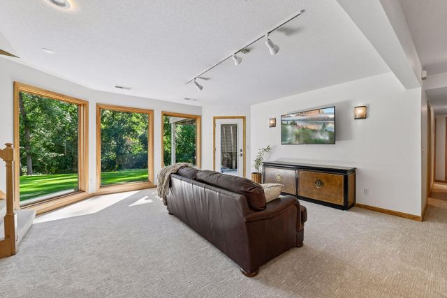 5535 Wingwood Court, Minnetonka, MN 55345