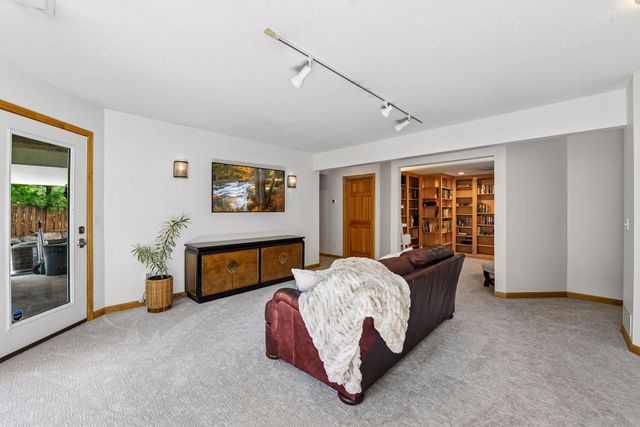 5535 Wingwood Court, Minnetonka, MN 55345