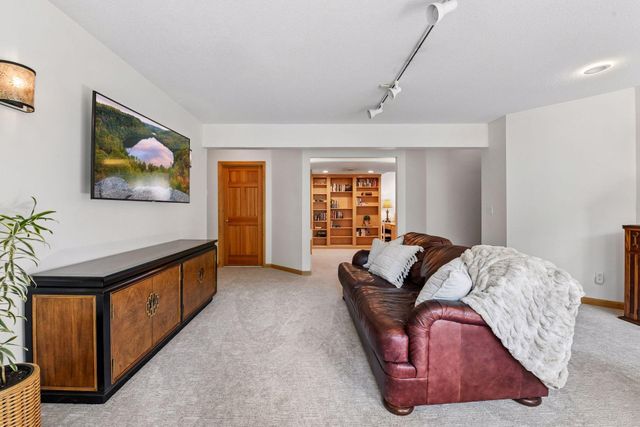 5535 Wingwood Court, Minnetonka, MN 55345