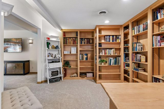 5535 Wingwood Court, Minnetonka, MN 55345