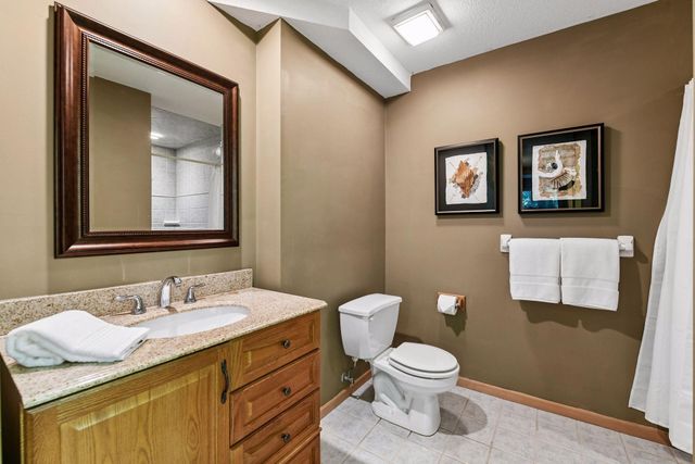 5535 Wingwood Court, Minnetonka, MN 55345