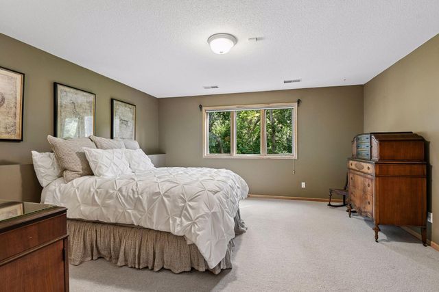 5535 Wingwood Court, Minnetonka, MN 55345