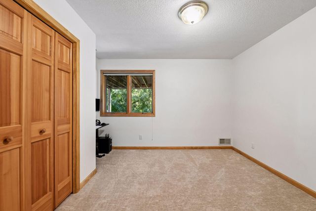 5535 Wingwood Court, Minnetonka, MN 55345