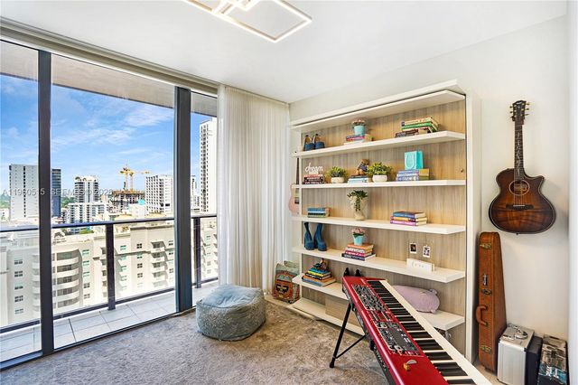 1000 Brickell Plz 1902, Miami, FL 33131