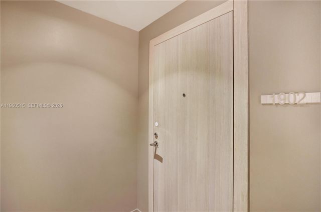 1000 Brickell Plz 1902, Miami, FL 33131