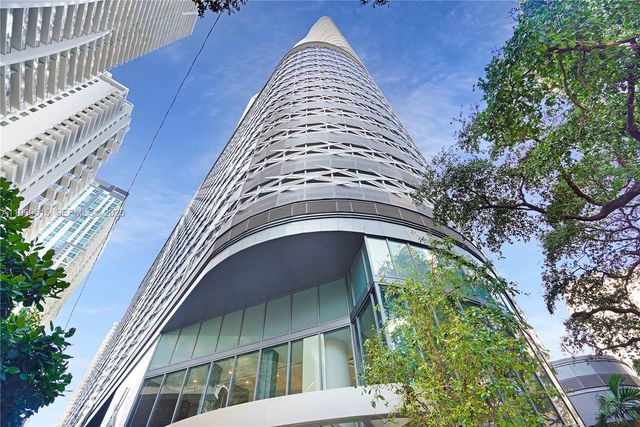 1000 Brickell Plz 1902, Miami, FL 33131